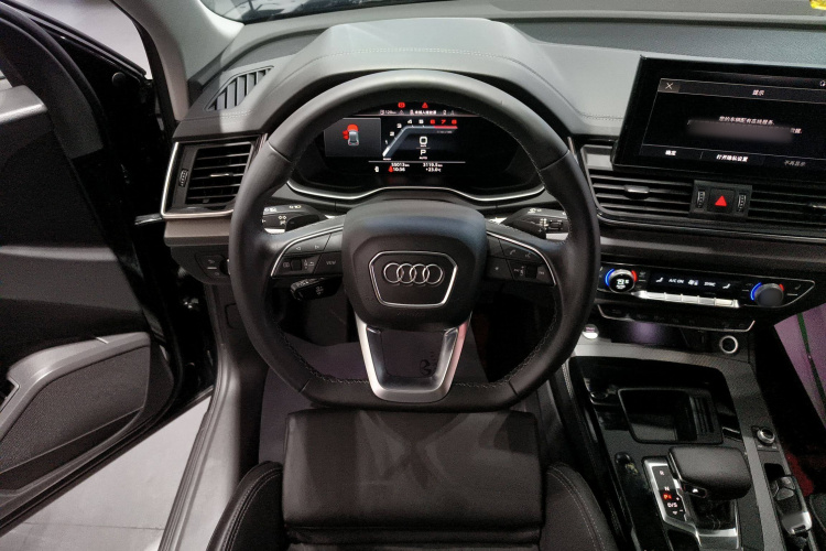 奥迪Q5L 2022款 40T 豪华动感型局部细节13