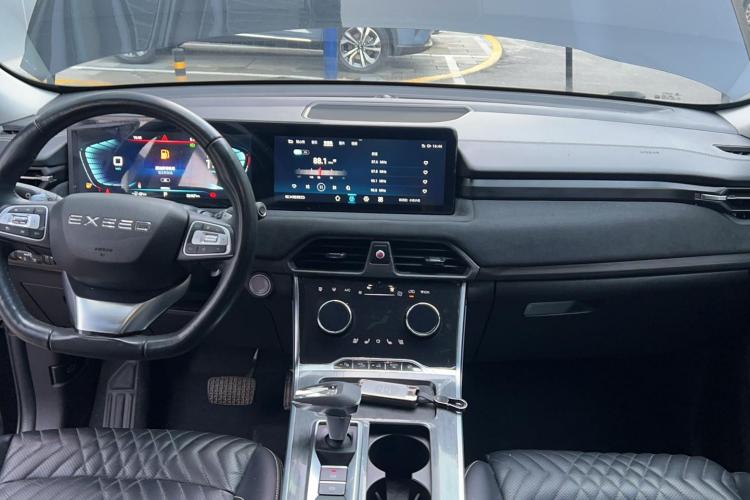 星途凌云 2023款 400T 两驱星尊版中控内饰12