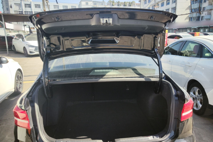 大众 朗逸 2021款 280TSI DSG舒适版机舱底盘23