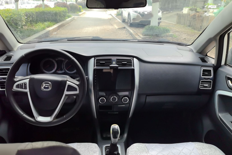 铃木 利亚纳A6 2015款 两厢 1.4L 手动畅想型中控内饰7003