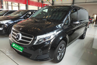 奔驰V级 2018款 V 260 领航版 国VI