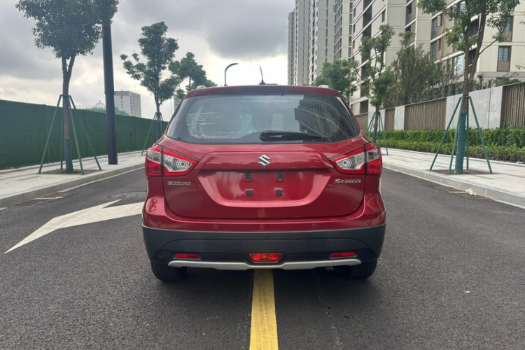 铃木 锋驭 2014款 1.6L CVT两驱精英型车身外观6006