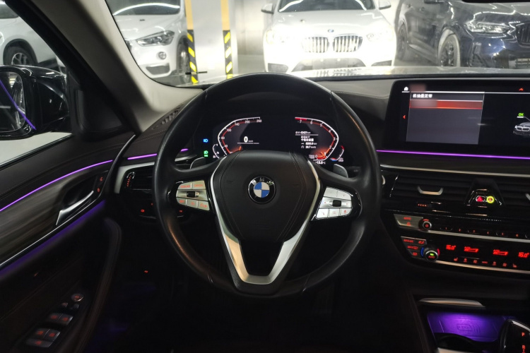 宝马5系 2023款 530Li xDrive 豪华套装中控内饰13