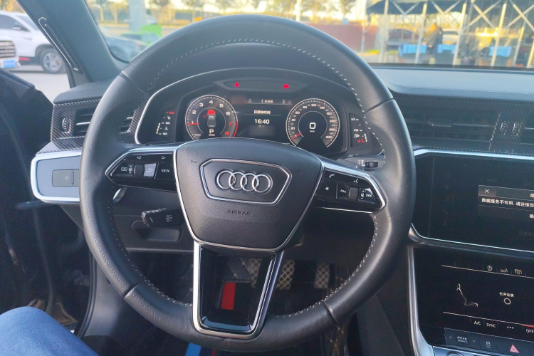 奥迪A6L 2019款 45 TFSI 臻选动感型中控内饰13
