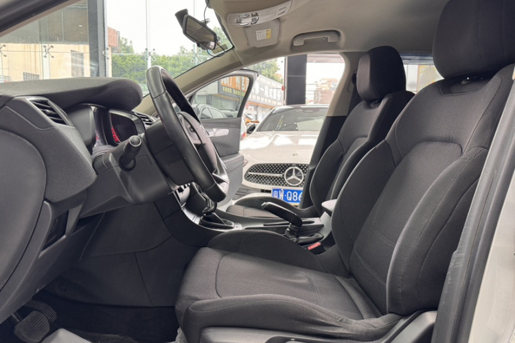 DS 5LS 2014款 1.8L 自动舒适版VTi140局部细节19