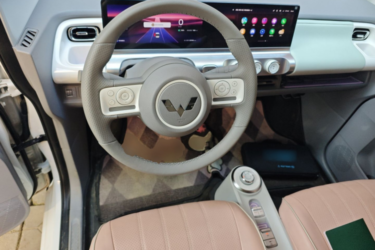 五菱汽车 五菱Air ev晴空 2023款 两座-进阶版中控内饰13