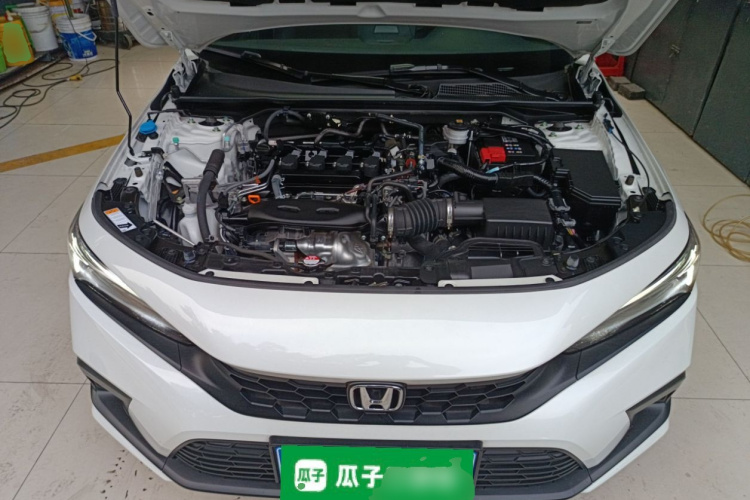 本田 思域 2023款 HATCHBACK 240TURBO 手动极劲版机舱底盘24
