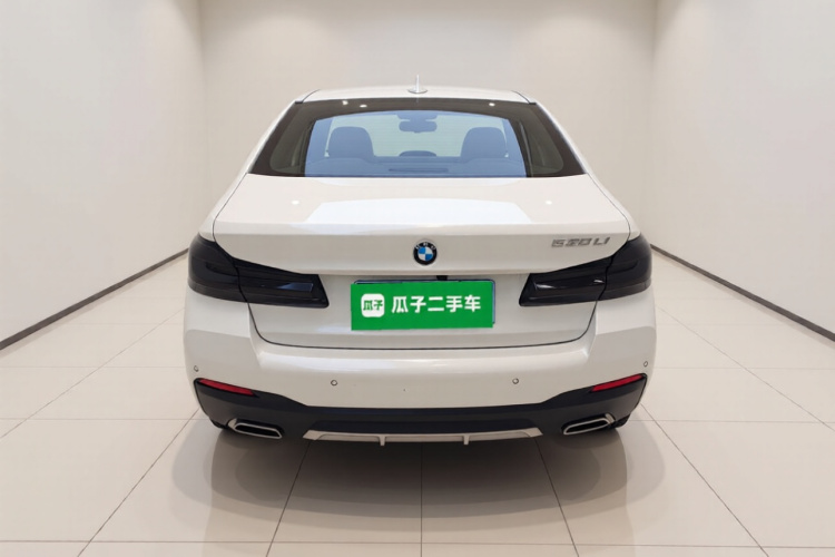 宝马5系 2023款 530Li 领先型 M运动套装车身外观6
