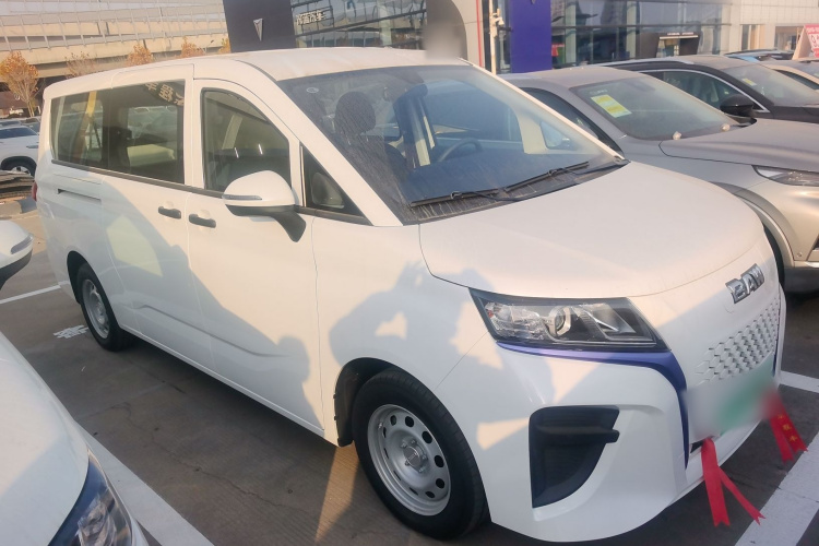 BAW北汽制造 锐胜王牌M7新能源 2025款 365KM 创业版 6座车身外观6002