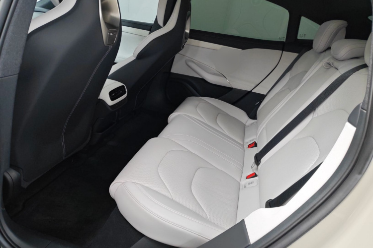 小米汽车 小米SU7 2024款 后驱长续航智驾版中控内饰7004