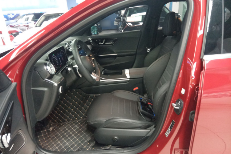 奔驰C级 2023款 改款 C 200 L 运动版局部细节19