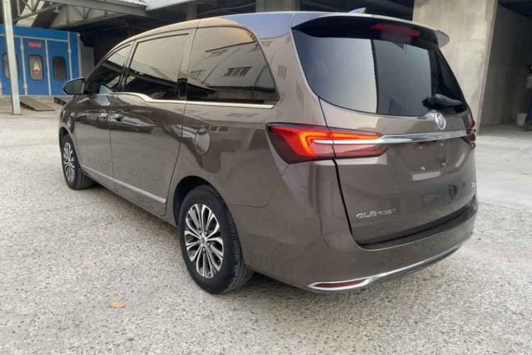 别克GL8 2021款 陆上公务舱 652T 豪华型车身外观6008