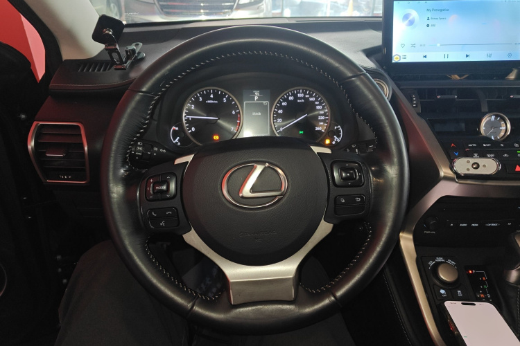 雷克萨斯NX 2015款 200 前驱 锋行版局部细节13