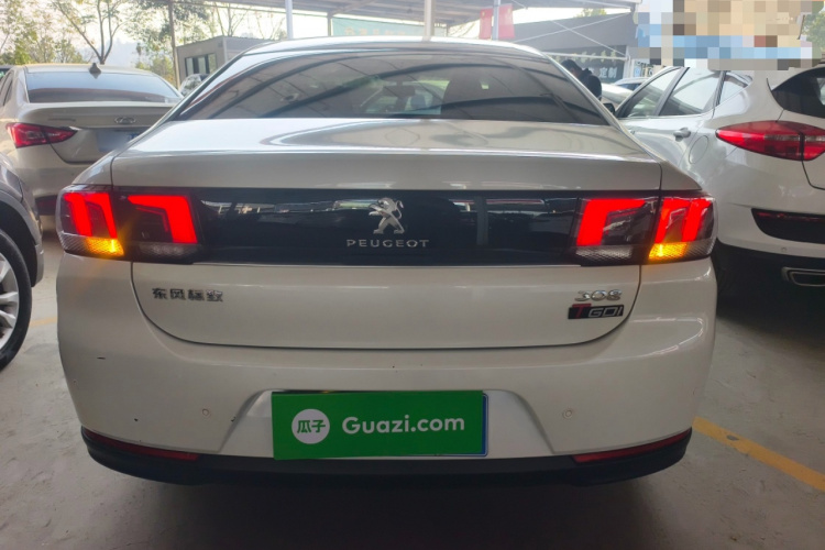 标致308 2018款 1.6L 手动时尚版车身外观6