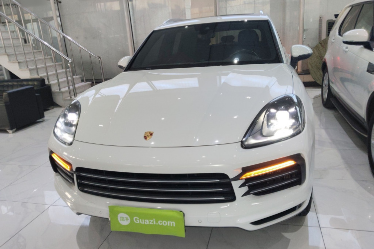保时捷 2018款 Cayenne 3.0T车身外观2