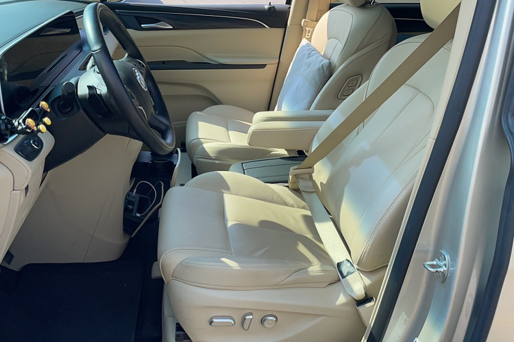 别克GL8 2022款 ES陆尊 653T 尊享型中控内饰7002