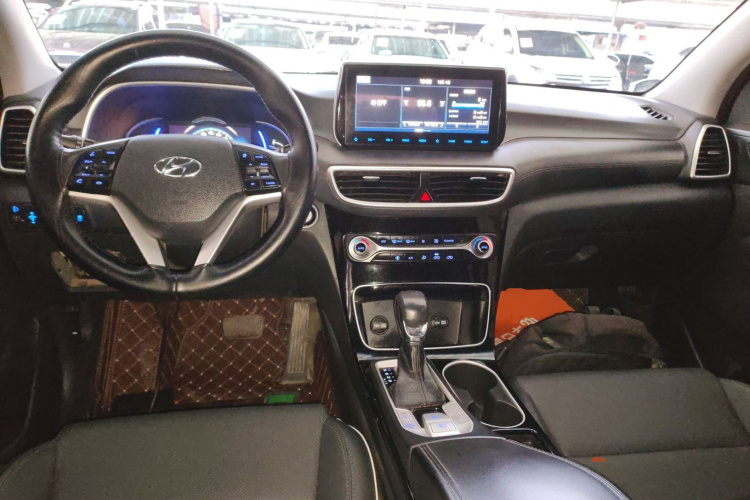 现代 途胜 2019款 280TGDi 双离合两驱时尚版 国V中控内饰12