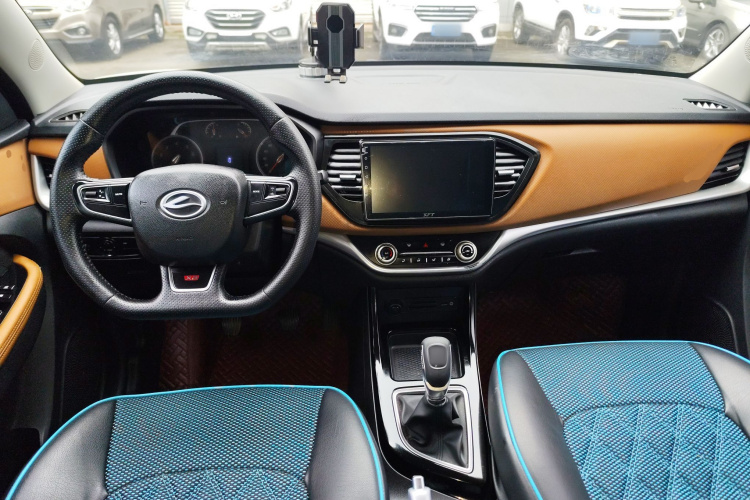 陆风X2 2017款 1.6L 手动锋锐版中控内饰12