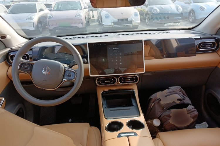 零跑汽车 零跑C01 2024款 纯电 525尊享版中控内饰7002