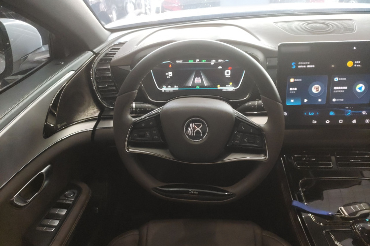 比亚迪 汉 2020款 DM 四驱性能版尊贵型局部细节13