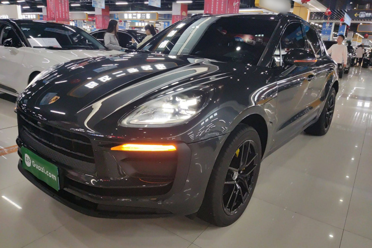 保时捷 2022款 Macan 2.0T车身外观1