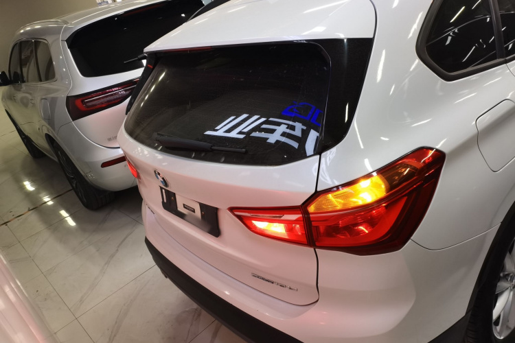 宝马X1 2019款 sDrive18Li 时尚型车身外观6