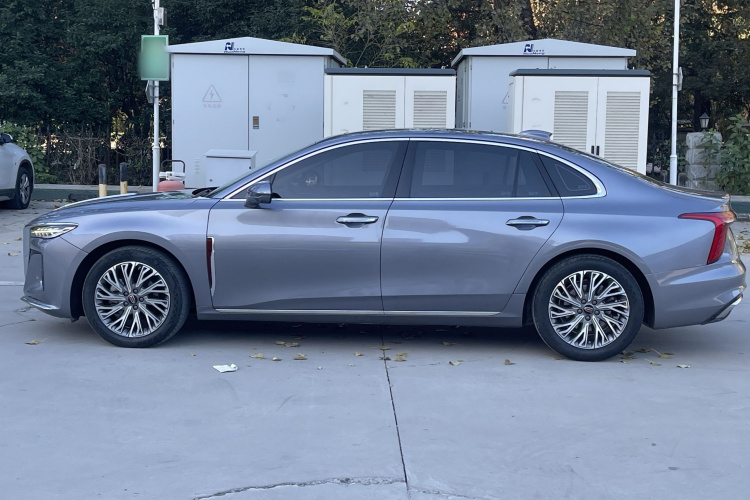 红旗H5 2023款 2.0T 自动智联旗畅版车身外观6003