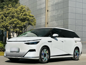 小鹏X9 2024款 640四驱高性能Max