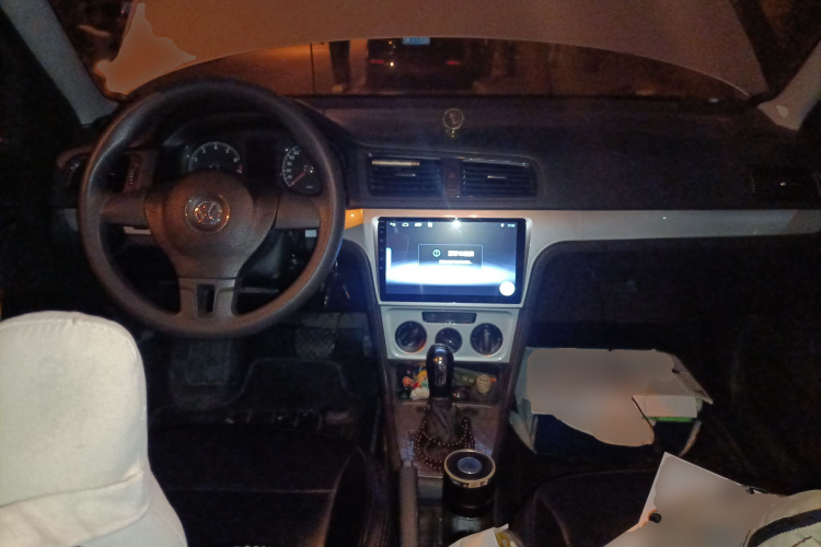 大众 朗逸 2013款 改款经典 1.6L 自动风尚版中控内饰12