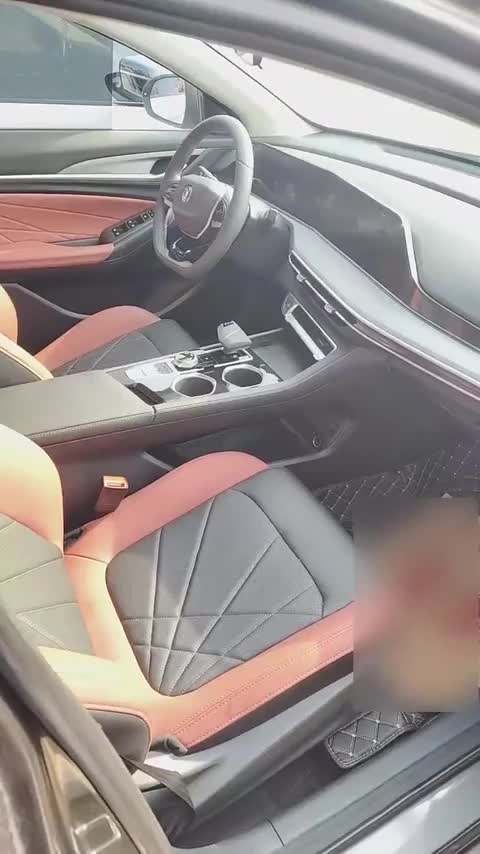 长安 逸动 2023款 畅享版 PLUS 蓝鲸NE 1.4T GDI DCT尊贵版讲解2