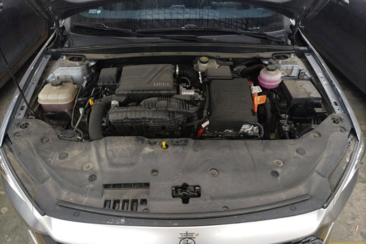 比亚迪 秦PLUS 2021款 DM-i 120KM 旗舰型局部细节24