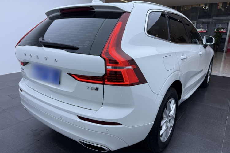 沃尔沃XC60 2019款 T5 四驱智逸版 国V车身外观6005