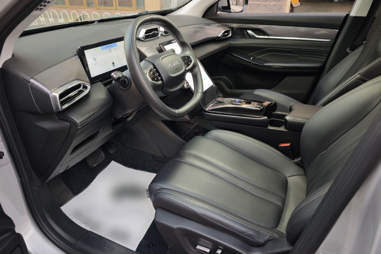 东风风神 皓瀚 2023款 DH-i 1.5T 豪华版中控内饰7001