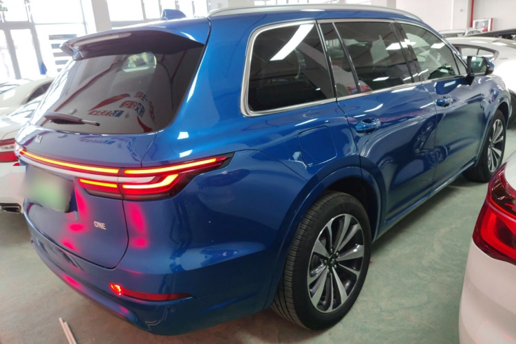 理想汽车 理想ONE 2020款 增程6座版车身外观7