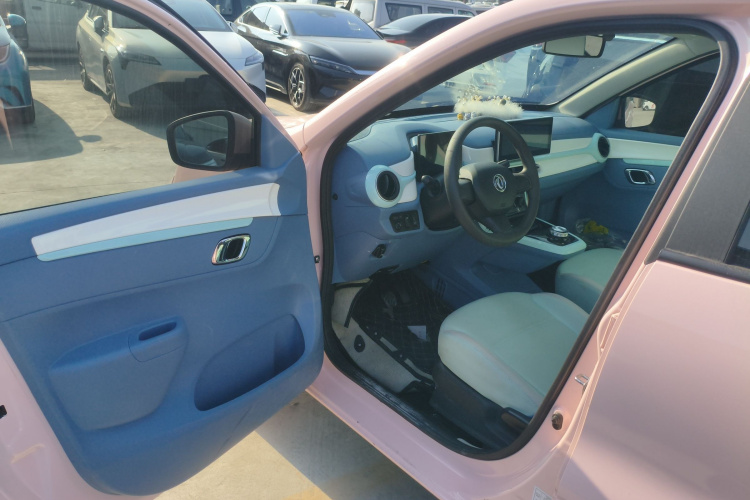 东风纳米EX1 2023款 PRO 轻风版闪电型中控内饰7003