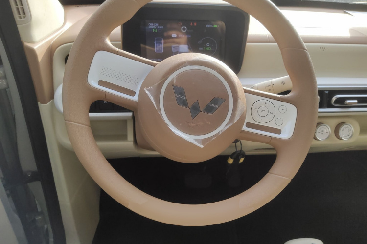 五菱汽车 宏光MINIEV 2024款 第三代 215km 青春版中控内饰13