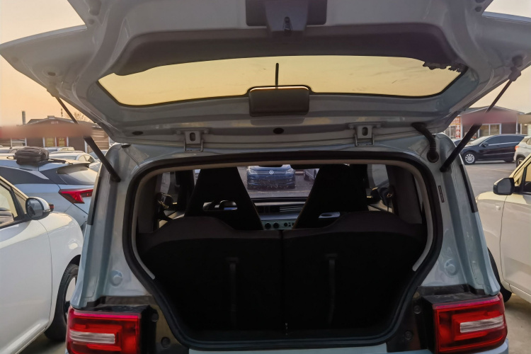 五菱汽车 宏光MINIEV 2022款 马卡龙臻享款 磷酸铁锂机舱底盘23