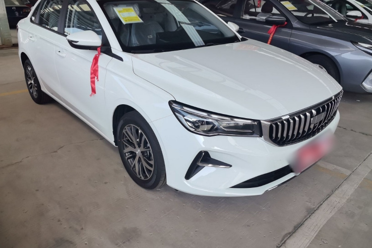 吉利汽车 帝豪 2025款 第4代 1.5L CVT星耀版车身外观6002