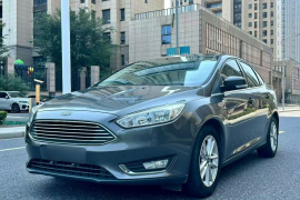 福特 福克斯 2015款 三厢 EcoBoost 180 自动精英型
