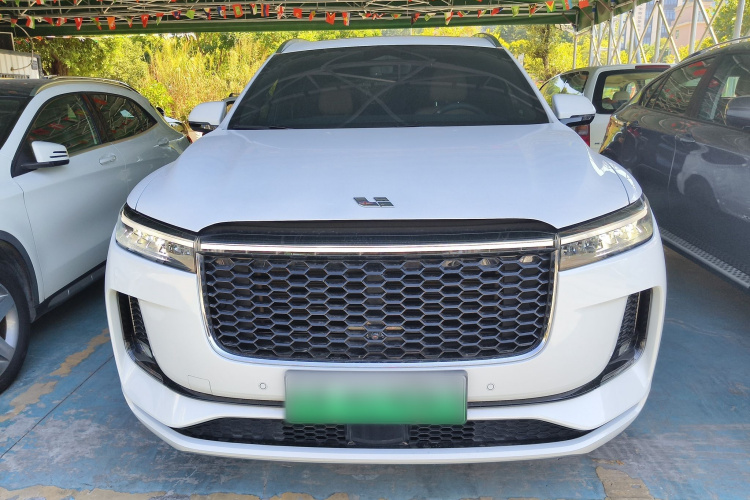 理想汽车 理想ONE 2021款 增程6座版车身外观2