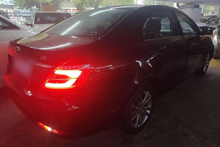 吉利汽车 帝豪 2017款 三厢百万款 1.5L 手动向上版车身外观7