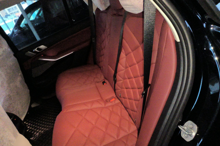 宝马X5 2026款 xDrive 30Li 尊享型M运动曜夜套装中控内饰21