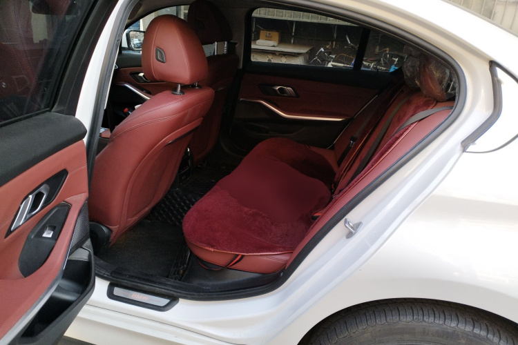 宝马i3 2024款 eDrive 35 L中控内饰21