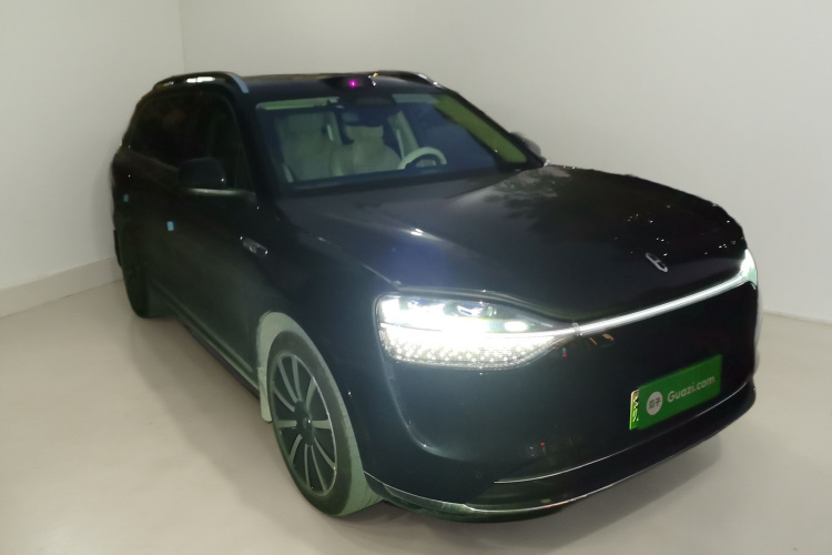 鸿蒙智行 问界M9 2024款 增程 Ultra版 42kWh 6座版车身外观3