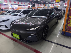 吉利银河 银河E8 2024款 550km 后驱PRO