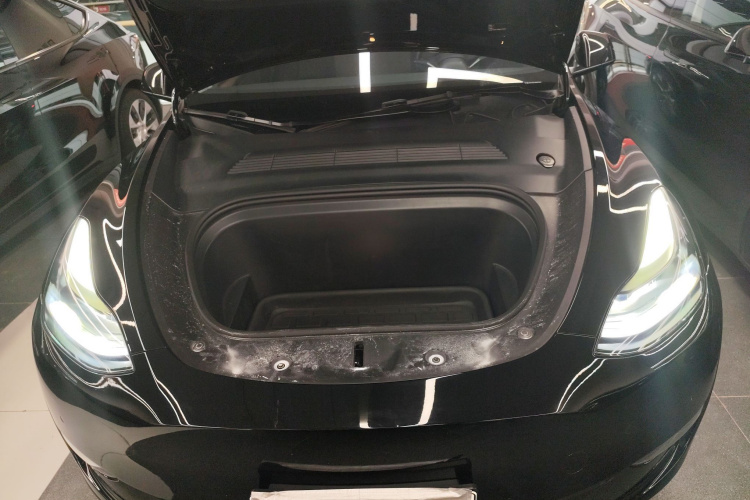 特斯拉 Model Y 2021款 标准续航后驱版机舱底盘24