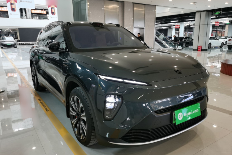 蔚来ES8 2024款 75kWh 行政版车身外观3
