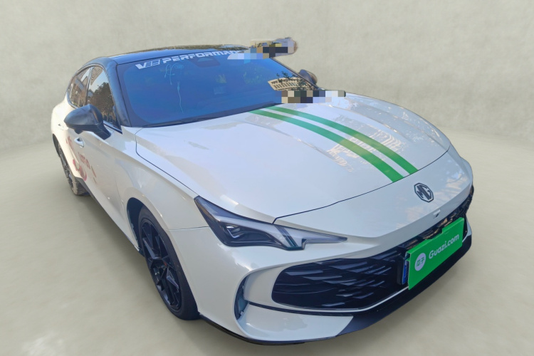 名爵 MG7 2023款 2.0T 自动猎美奢享版车身外观3