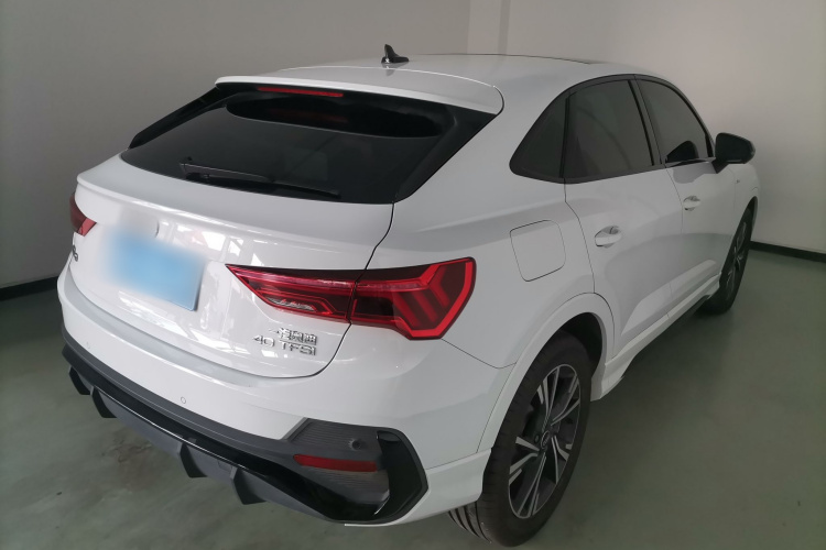 奥迪Q3 Sportback 2022款 40 TFSI 时尚型车身外观6005