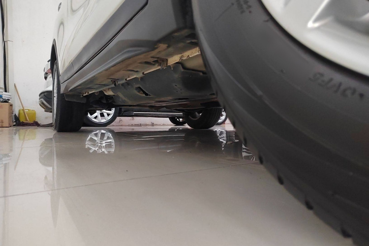 日产 奇骏 2020款 2.0L XL ITS CVT 2WD智联舒适版机舱底盘29